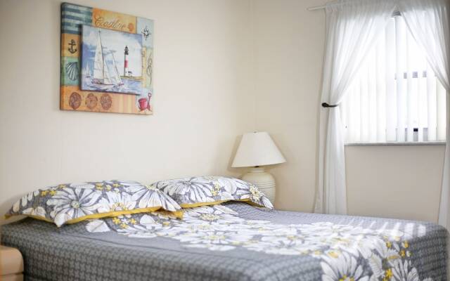 Beachside Gardens Suites