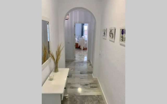 Amplio apartamento junto al mar