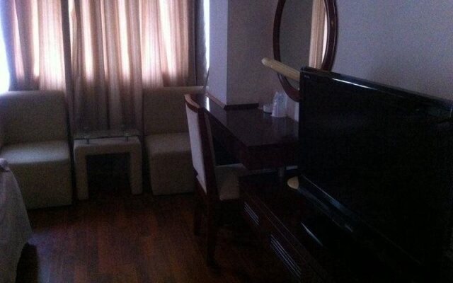 Long Anh Hotel