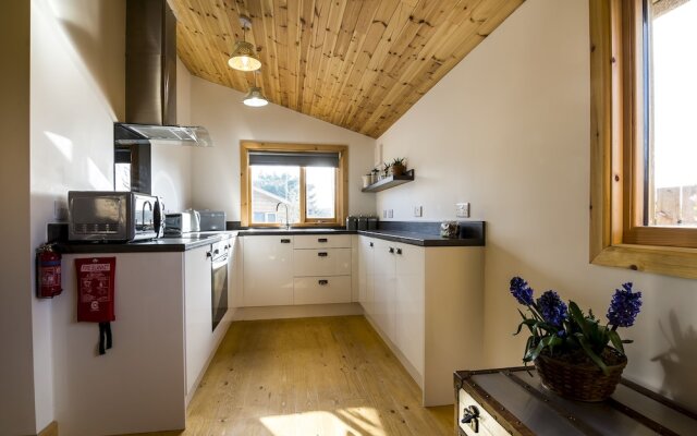 Laurel Lodge - Log Cabin - St Florence