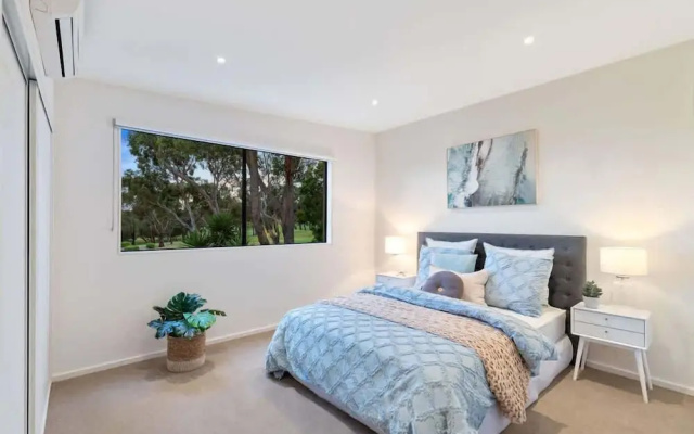 Villa Verde Luxury By The Golf Course – Guest Rooms – Melbourne