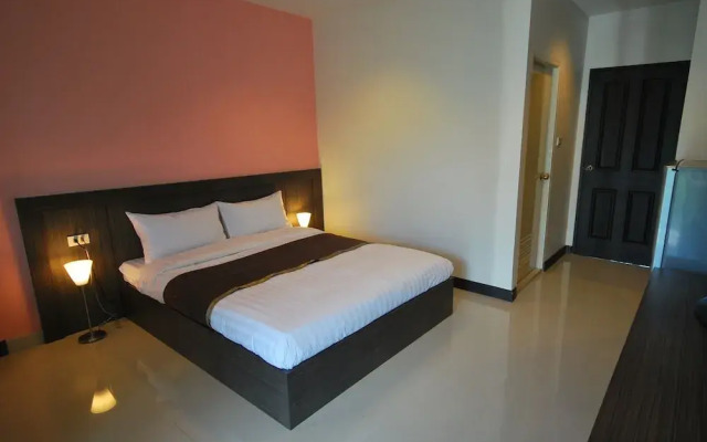 Canaries @38 Hotel by Baan Mina