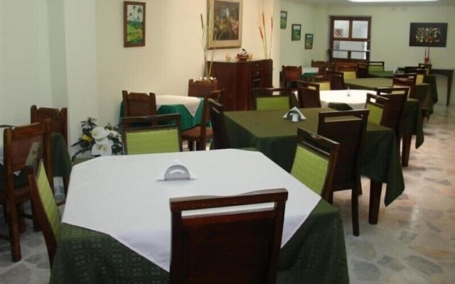 Hotel El Bosque Armenia