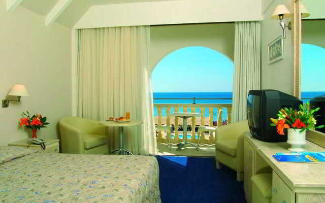 Radisson Beach Resort Larnaca