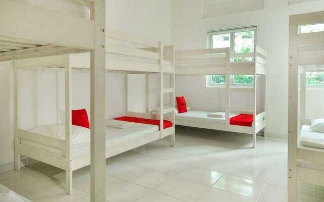 Reddoorz Hostel @ Lavender Mrt