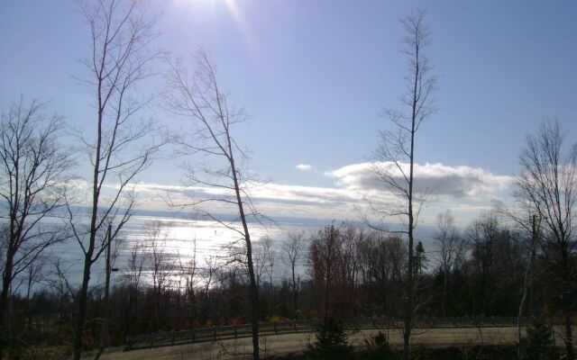 Chalet L'officier-1, spa et vue sur le Fleuve