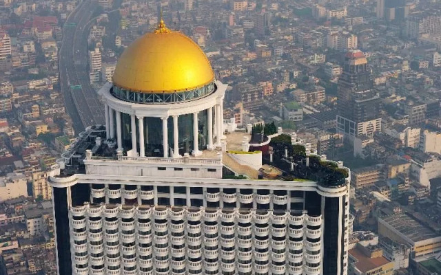 Tower Club & State Tower At Lebua