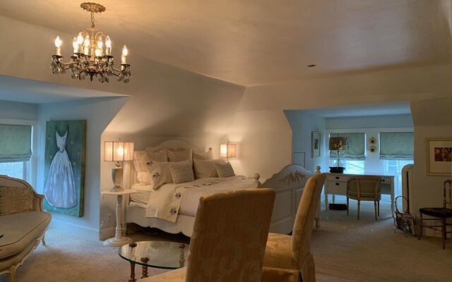 Lion's Head Bed & Breakfast