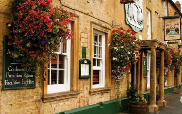 Redesdale Arms Hotel