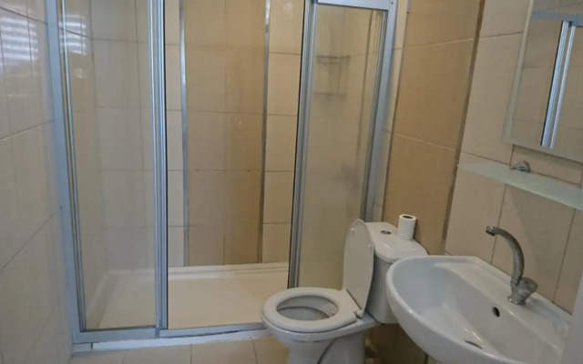 Ada Apart & Hotel