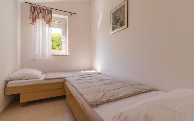 Nice Home in Fazana With Wifi and 2 Bedrooms