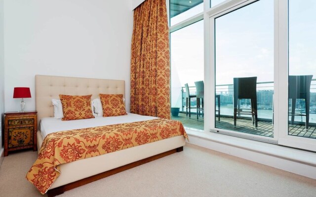 St Katharine's Dock Penthouse