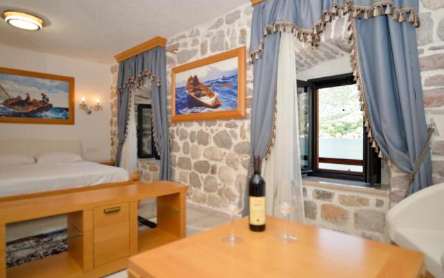 Seaside House Kotor
