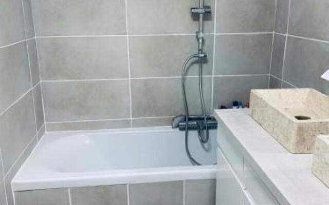 T3 Dans Résidence Avec Piscine