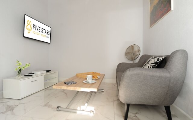 Suite Gioia Five Stars Holiday House