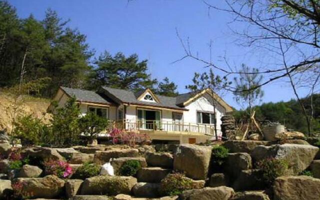 Youngwol Hanwoori Pension