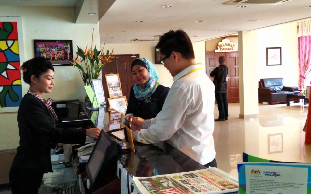 Capital O 89658 Bustani Hotel