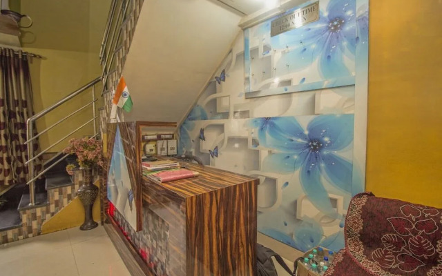 Hotel Sarojini Palace by OYO Rooms