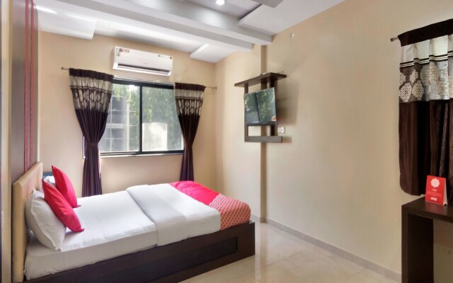 OYO 11576 Hotel Krishna Regency