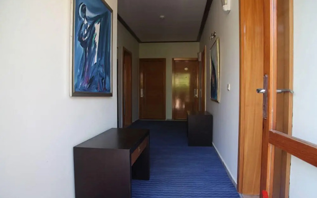 Yali Hotel