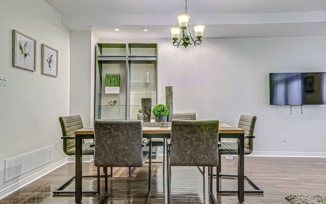 Urban Retreat A Modern 4BR Townhouse