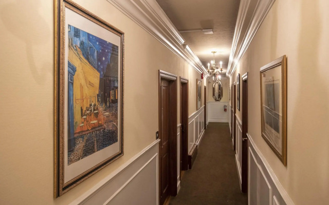 Washington Square Inn