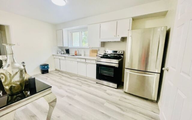 Waterfront Avenue Suites