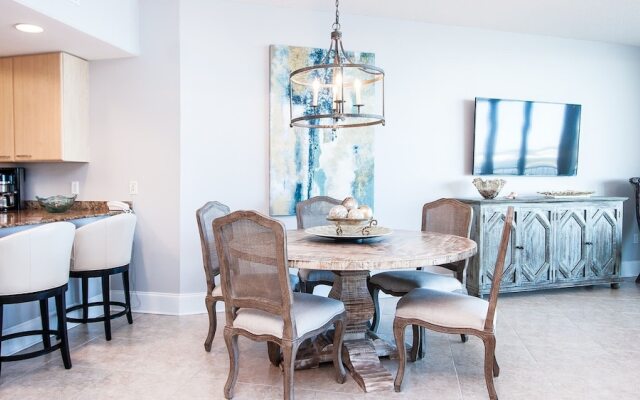 Crb1003 3 Bedroom Condo