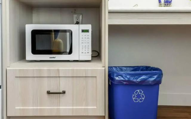 Lovers Tropical Bahamas Studio King U/G Wifi