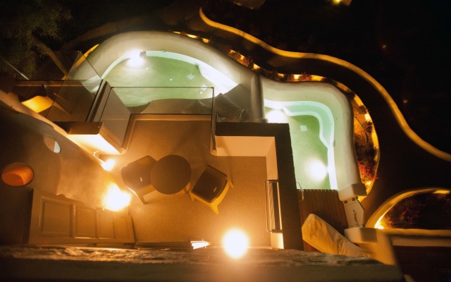 Golden Sun Hotel