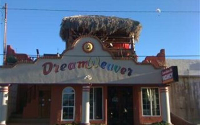 Dream Weaver Inn
