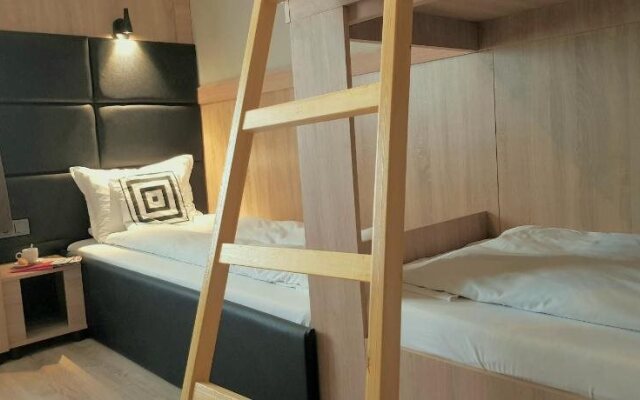 Hotel Allur