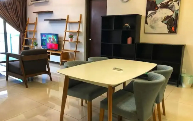 Tranquil Seaview @ Danga Bay