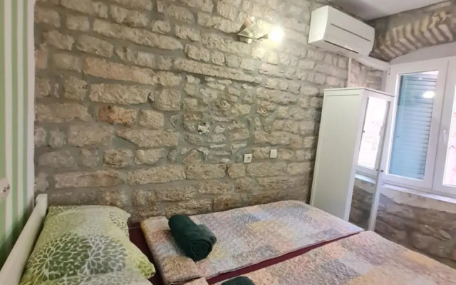 Rooms & Studio Apartments Šibenik