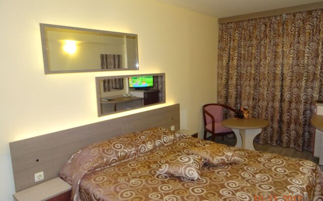 Victoria Hotel