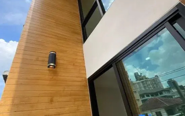 Stylish Modern Home 4Bedroom 7Bed 200m BTS PhraKhanong, 10min ThongLo