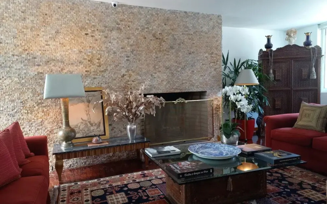 Ana Frank Boutique Hotel