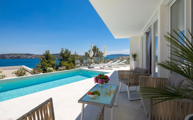 Villa Adria View with Heated Pool II