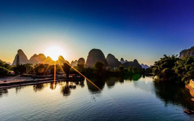 Wing Hotel Guilin - Central Square