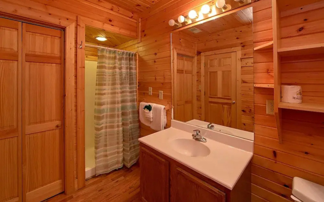 Suite Harmony 243 - Two Bedroom Cabin