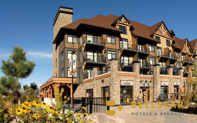 Glacier Mountaineer Lodge