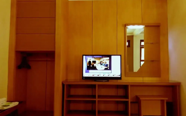 Hotel Lestari Near Lippo Plaza Mall Jember