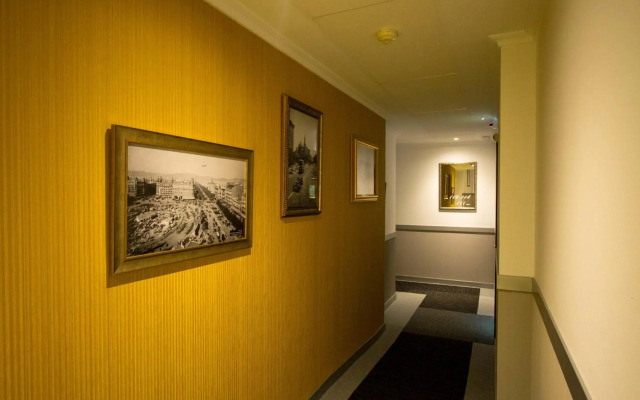 Hotel Moderno Barcelona