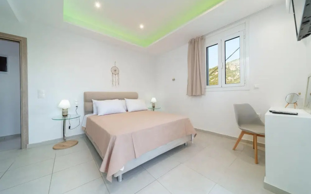 Iphigenia Apartments at Katelios