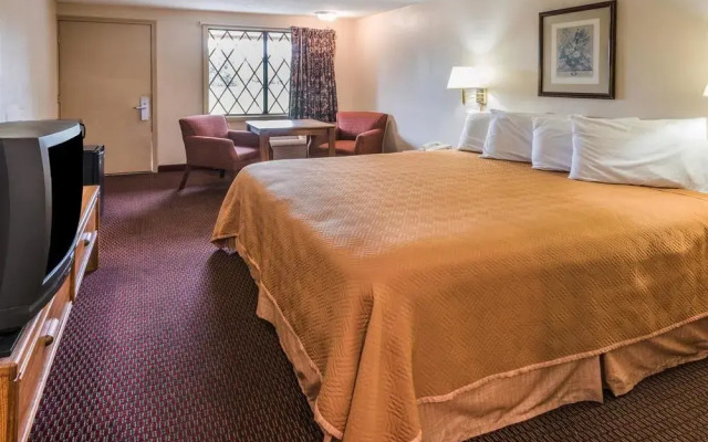 Rodeway Inn