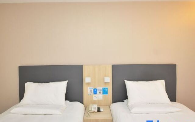 HanTing Hotel (Jinan High-tech Zone Fenghuang Road)
