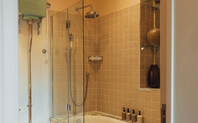 No.15 by GuestHouse, Bath