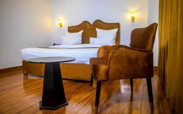 The Rich Hotel & Apartments