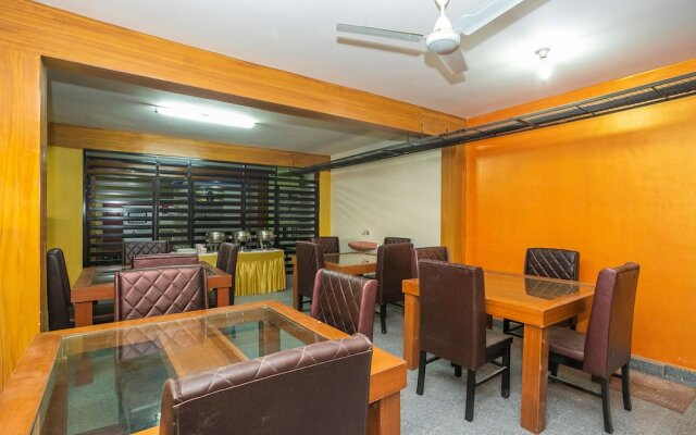 OYO 10525 Varcity Abra Madiwala