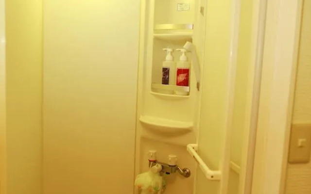 G'inns guest house - Hostel